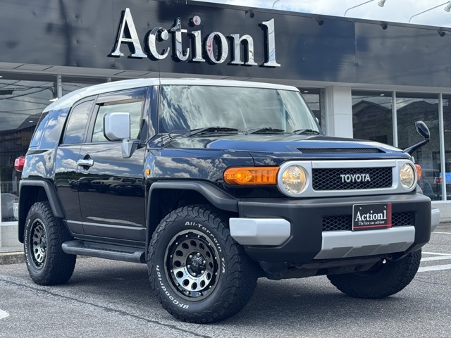 Toyota FJ Cruiser 2