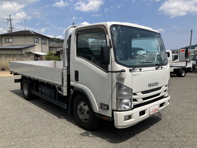 2020 Isuzu Elf