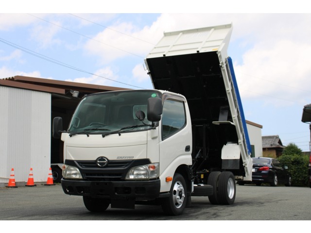 2012 Hino Dutro