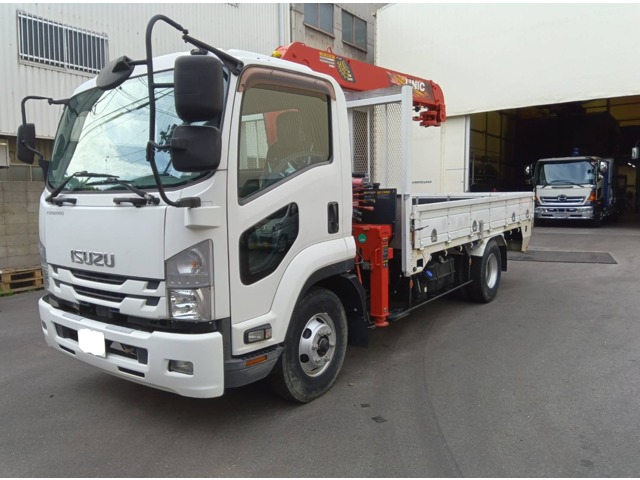 Isuzu Forward 1