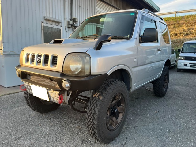 Suzuki Jimny 1