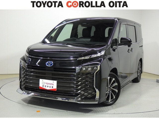 Toyota Voxy 1