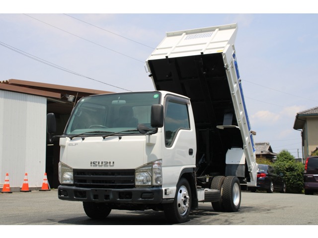 Isuzu Elf 1