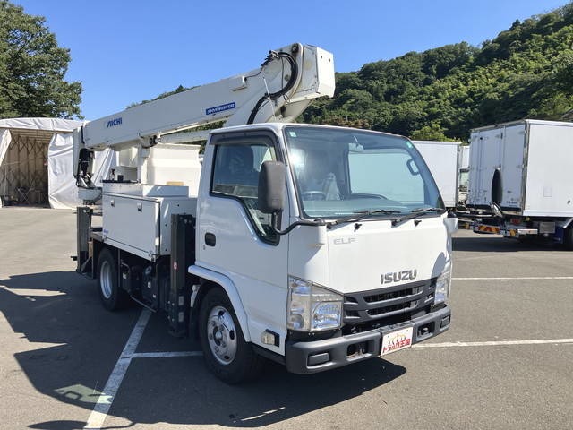 2016 Isuzu Elf