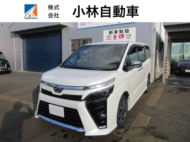 Toyota Voxy 1