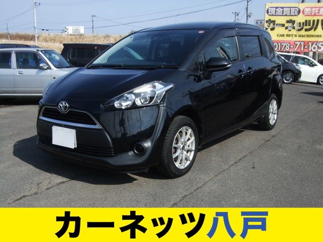 Toyota Sienta 1