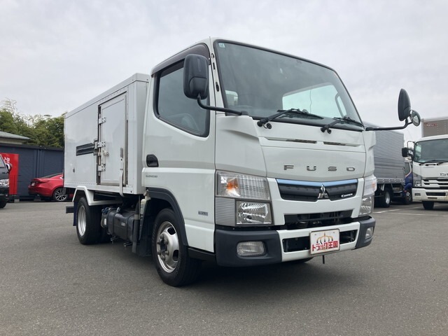 Mitsubishi Fuso Canter 1