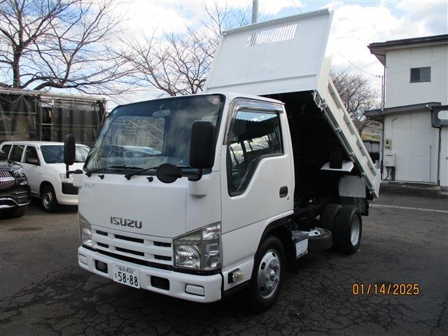 2011 Isuzu Elf