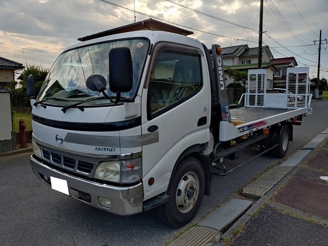 Hino Dutro 1