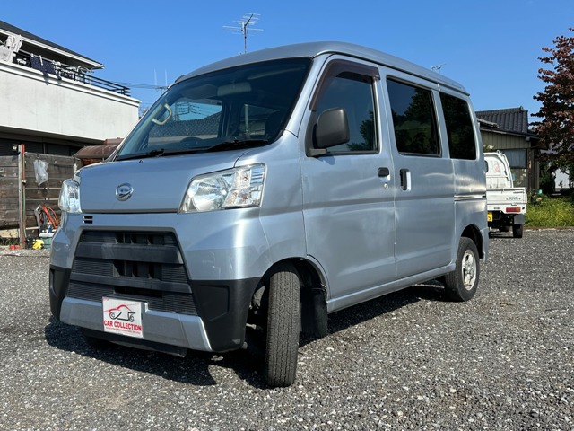 Daihatsu Hijet Cargo 1