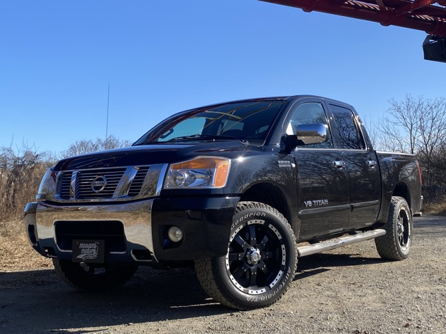 Nissan Titan 1