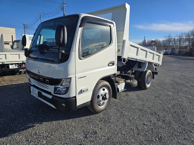 2025 Mitsubishi Fuso Canter