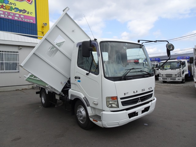 Mitsubishi Fuso Fighter 1