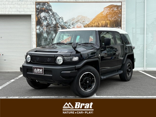 Toyota FJ Cruiser 2