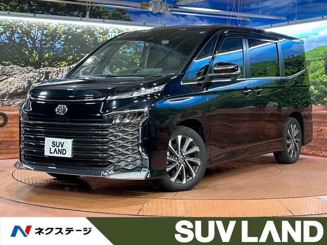 2022 Toyota Voxy