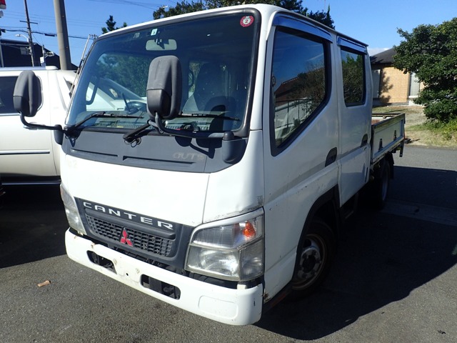 Mitsubishi Fuso Canter Guts 1