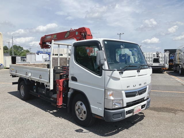 Mitsubishi Fuso Canter 1