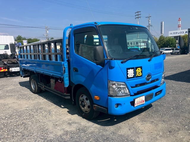 Hino Dutro 1