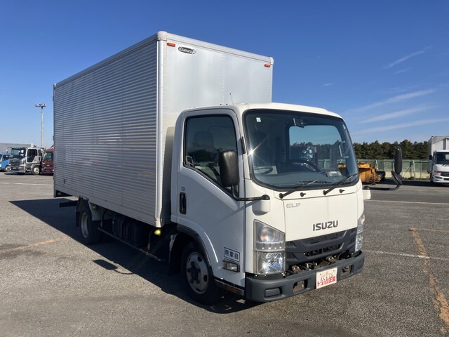 2016 Isuzu Elf