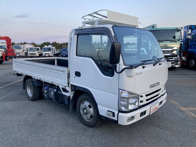 2020 Isuzu Elf