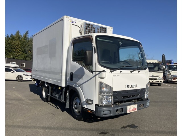 2017 Isuzu Elf