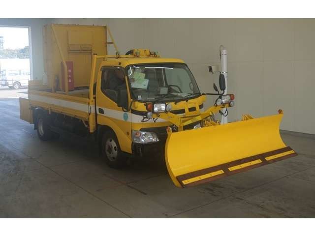 Hino Dutro 1