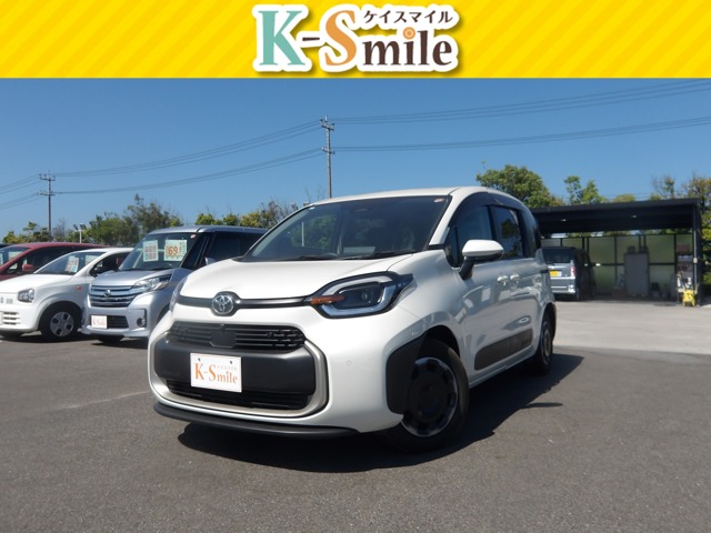 Toyota Sienta 1