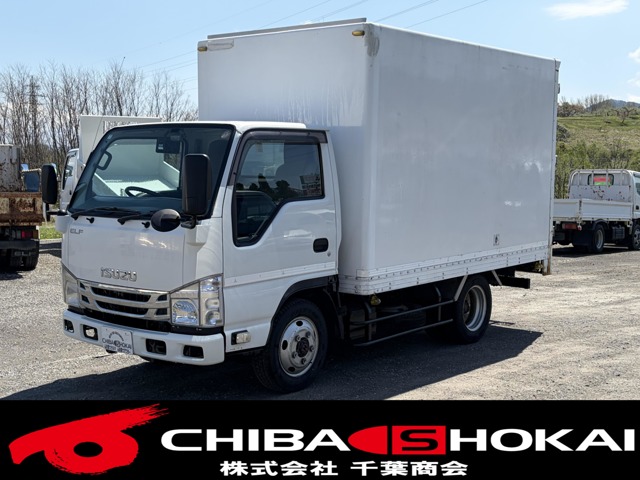 Isuzu Elf 1