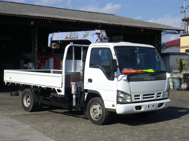 Isuzu Elf 1