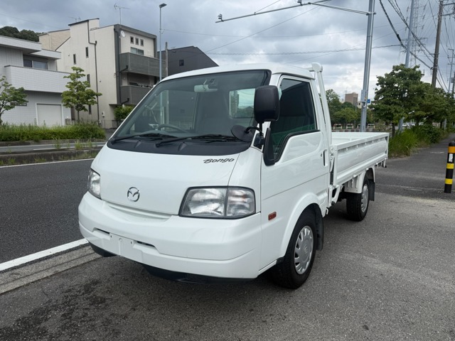 Mazda Bongo Truck 1
