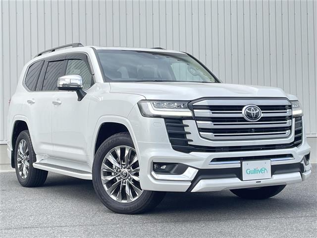 Toyota Land Cruiser 300 2