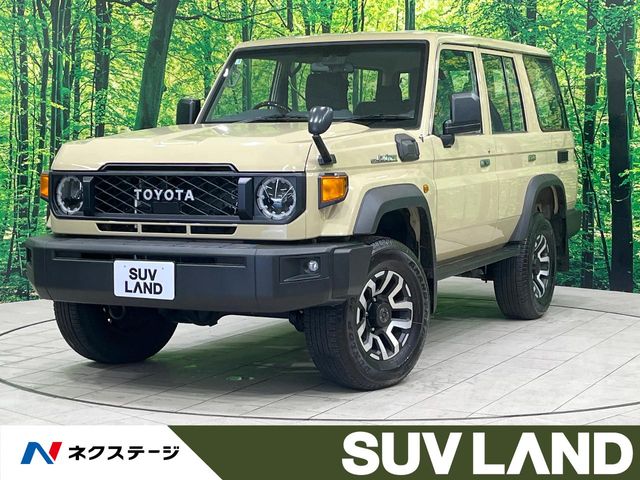 Toyota Land Cruiser 70 2