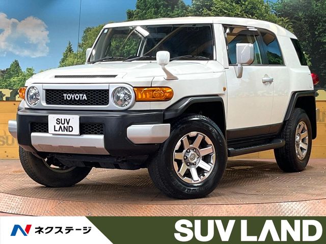 Toyota FJ Cruiser 2