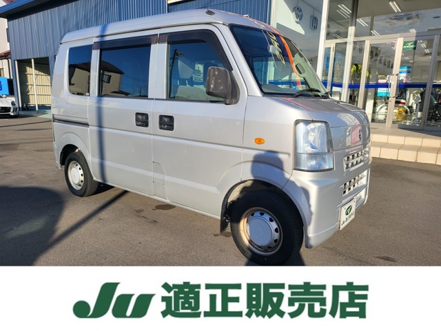 Nissan NV100 Clipper 1