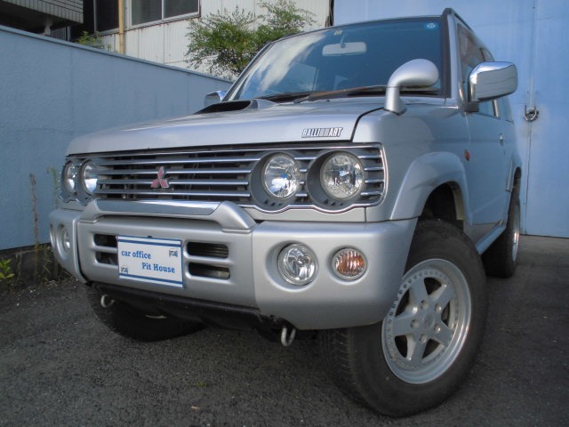 Mitsubishi Pajero Mini 1