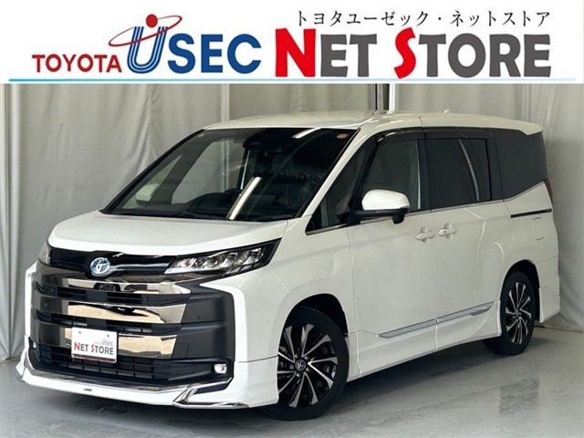 Toyota Noah 1