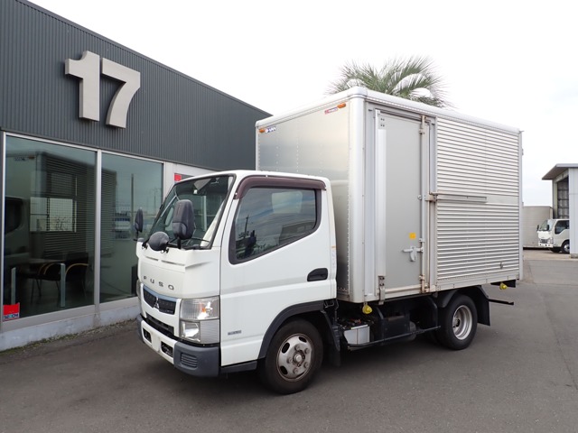 Mitsubishi Fuso Canter 1