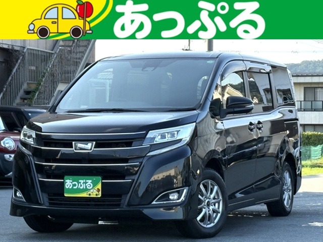Toyota Noah 1