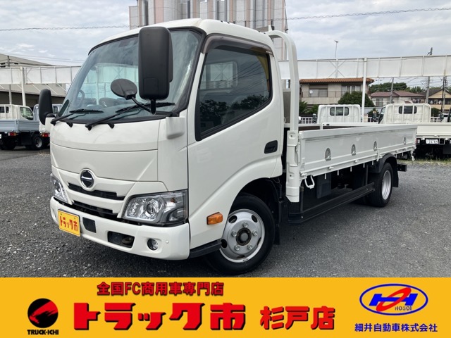Hino Dutro 1