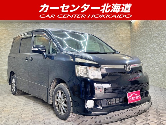 Toyota Voxy 1