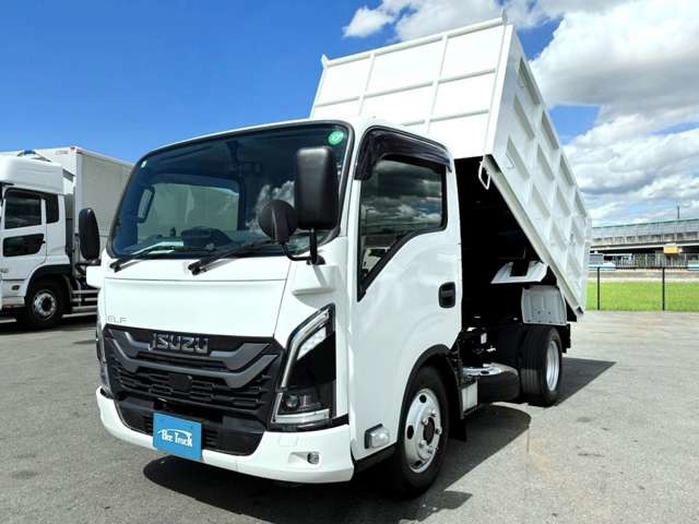 Isuzu Elf 1