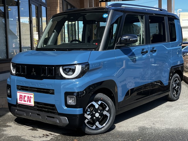 Mitsubishi Delica Mini 1
