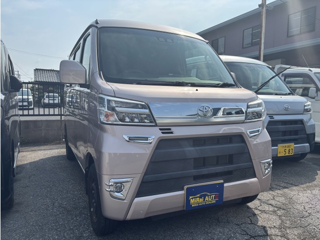 Toyota Pixis Van 1