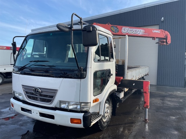 2004 Nissan Condor