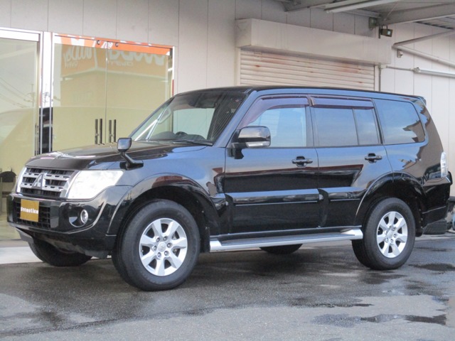 Mitsubishi Pajero 1