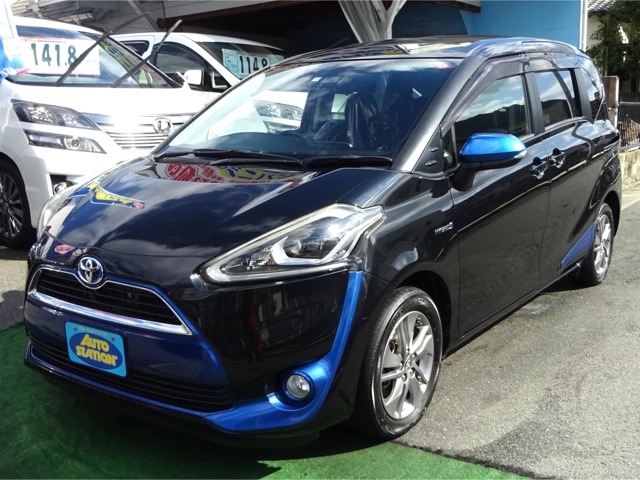 Toyota Sienta 1