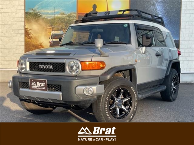 Toyota FJ Cruiser 2