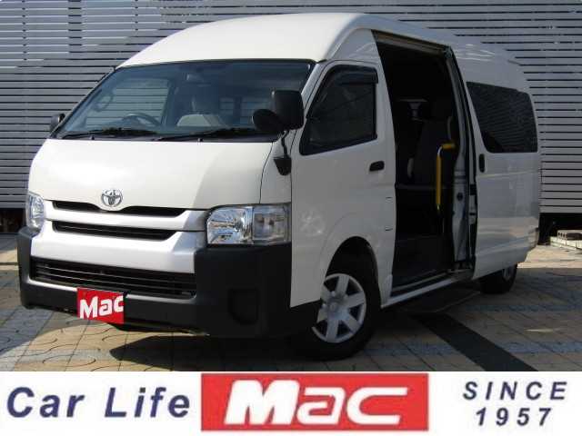 Toyota Hiace Commuter 1