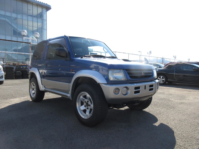 Mitsubishi Pajero Mini 1