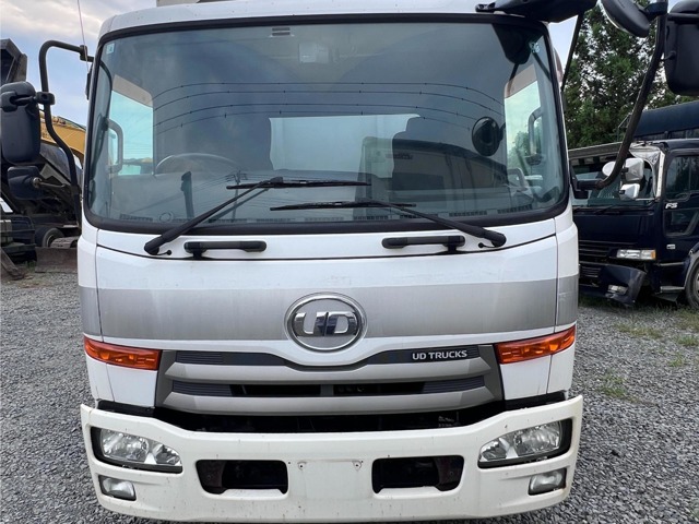 2012 UD Trucks Condor